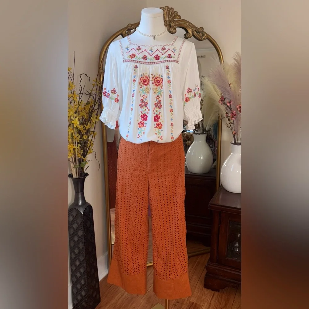 Savannah Jane Embroidered White Blouse NWOT - Picture 14 of 15